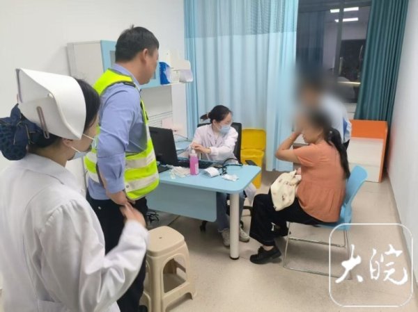 海顺优配 婴儿呼吸困难赶往阜阳就医   交警紧急协助入院_大皖新闻 | 安徽网