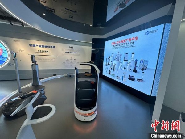 牛道配资 （活力中国调研行）深圳崛起“机器人谷” 产业“群星璀璨”