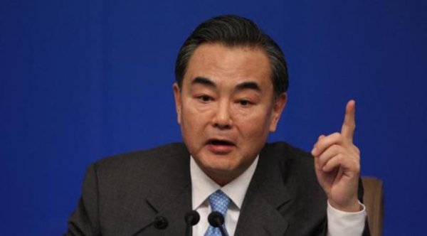 申捷策略 王毅登机离国, 断的就是特朗普后路, 全球收到信号, 美国有罪受了