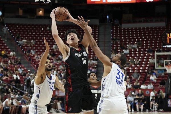 旭胜配资 完成出彩的开拓者生涯首秀后，杨瀚森居然给自己打了这个分数